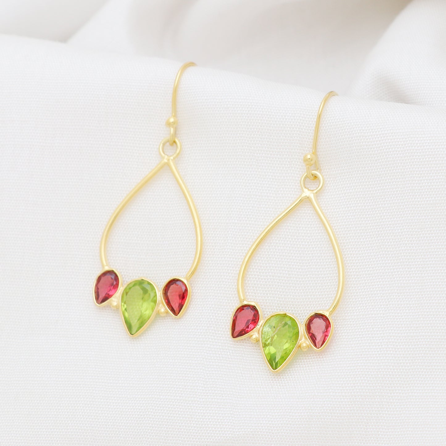 Gold plated 925 sterling silver earrings with peridot and garnet gemstone