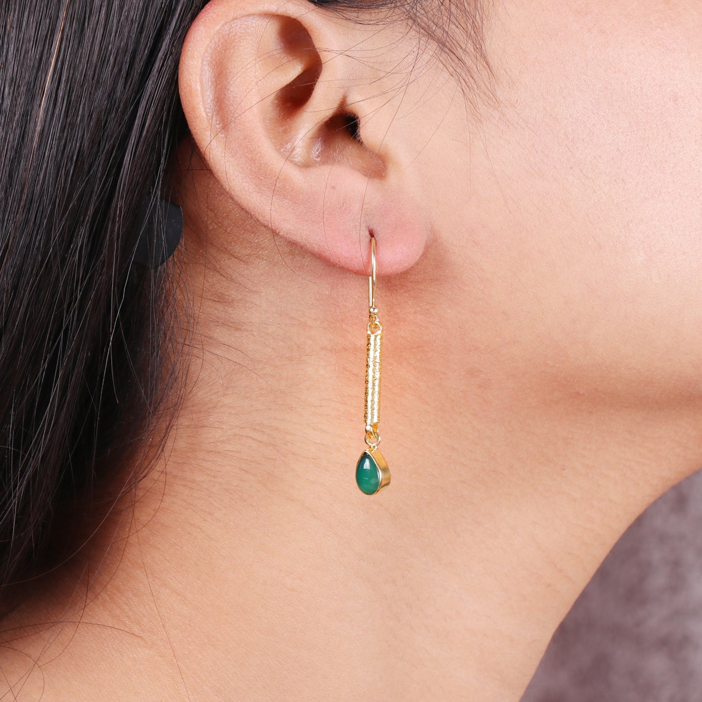 Gold plated 925 sterling silver textured earrings with green onyx gemstone