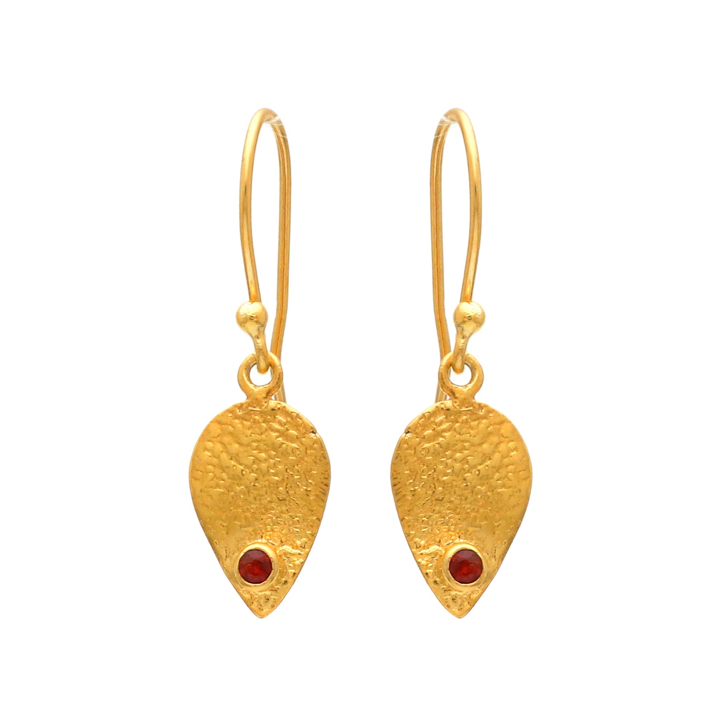 Textured earring with garnet gemstone in gold plated 925 sterling silver
