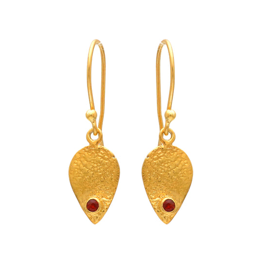 Textured earring with garnet gemstone in gold plated 925 sterling silver