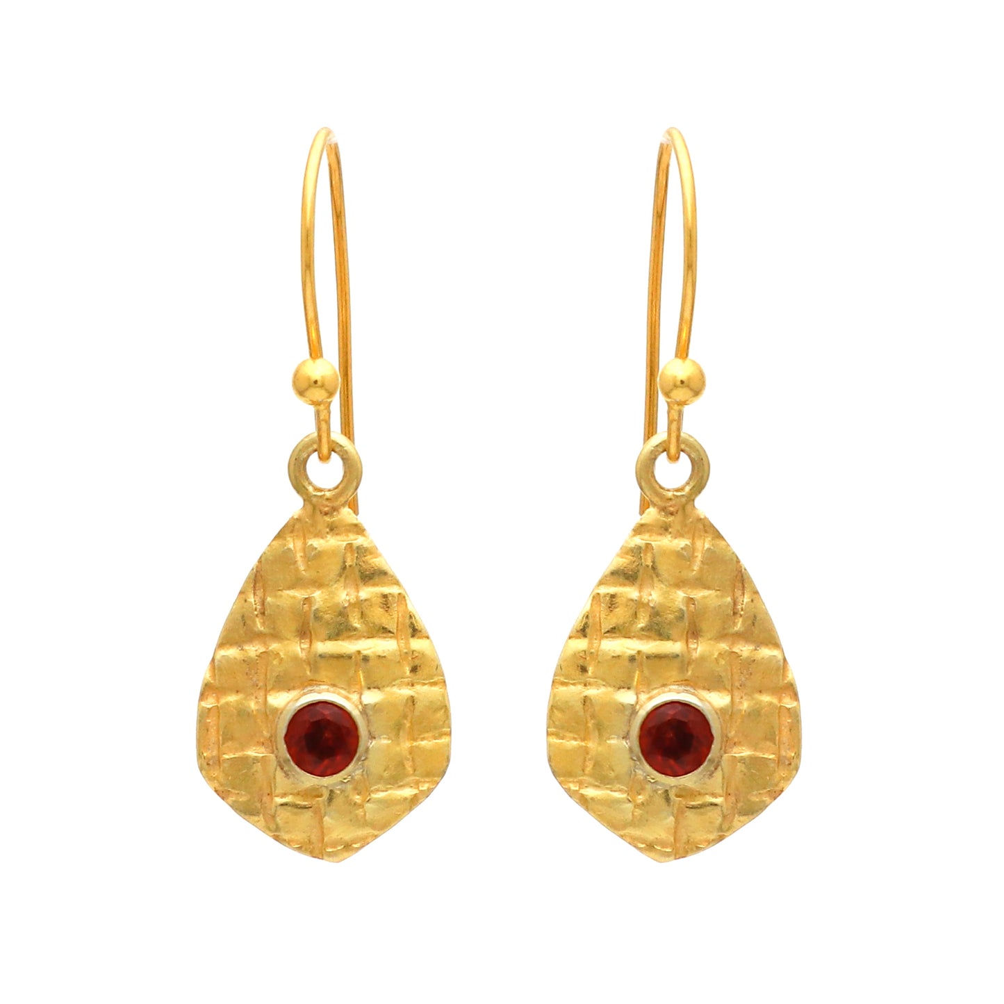 Textured earring with garnet gemstone in gold plated 925 sterling silver