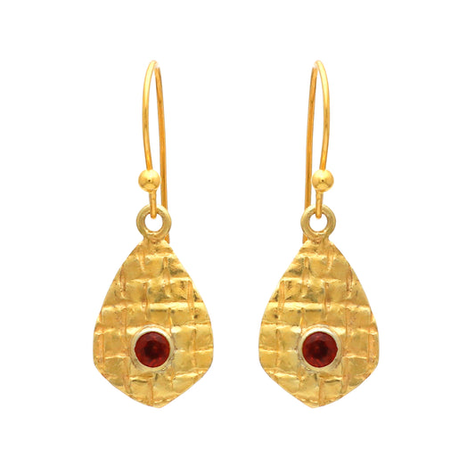 Textured earring with garnet gemstone in gold plated 925 sterling silver