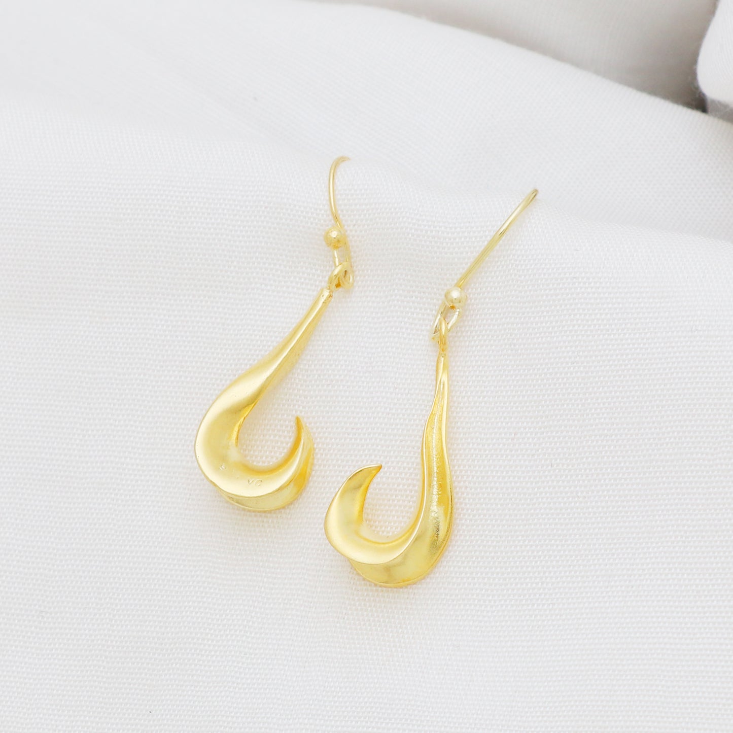 Plain earring in gold plated 925 sterling silver
