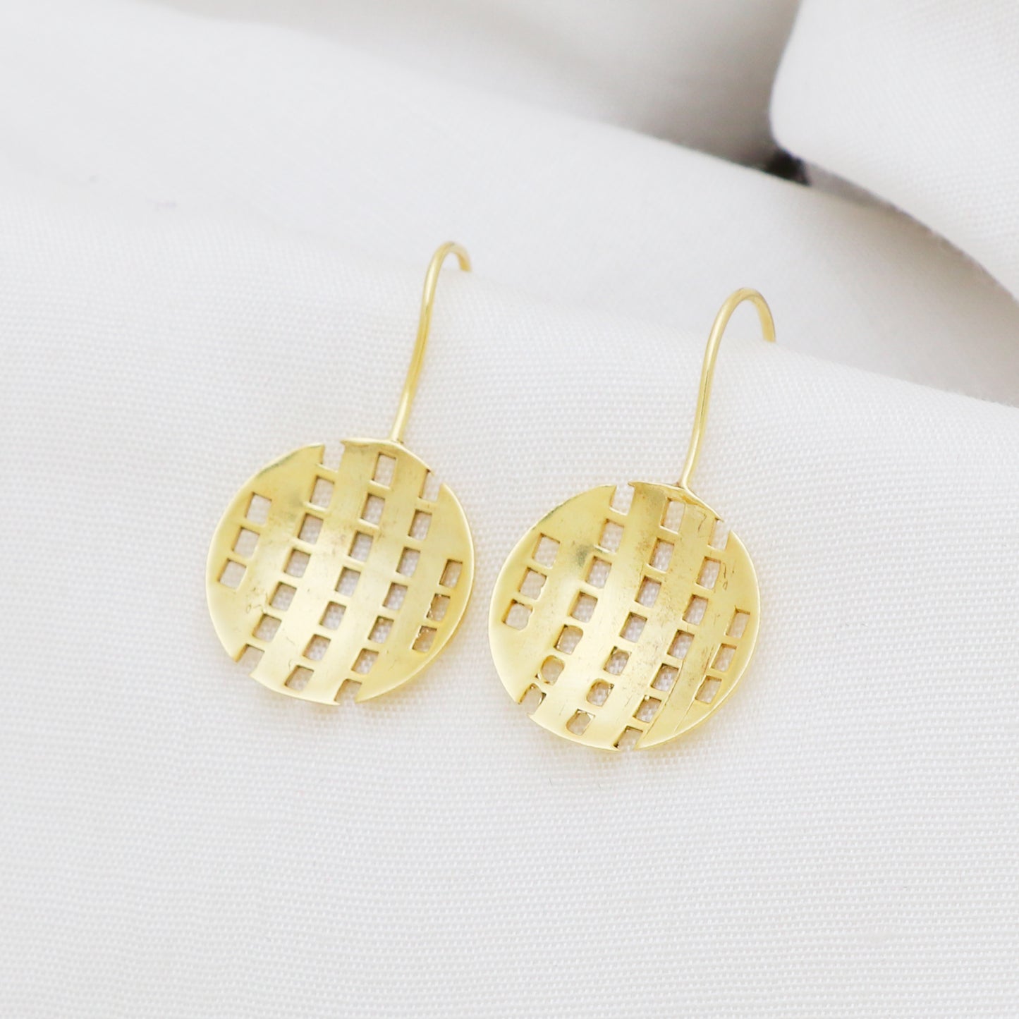 Plain earring in gold plated 925 sterling silver