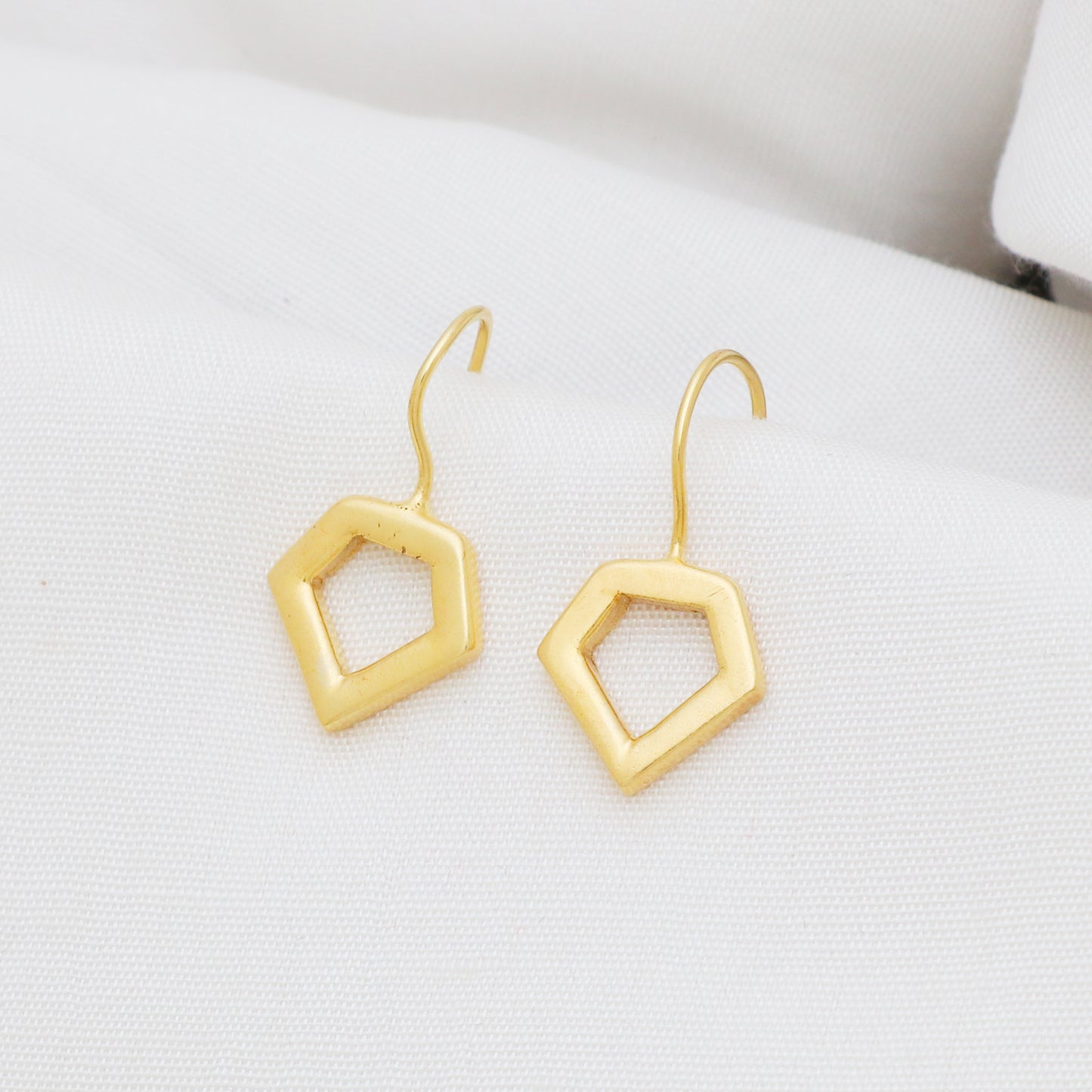 Plain earring in gold plated 925 sterling silver