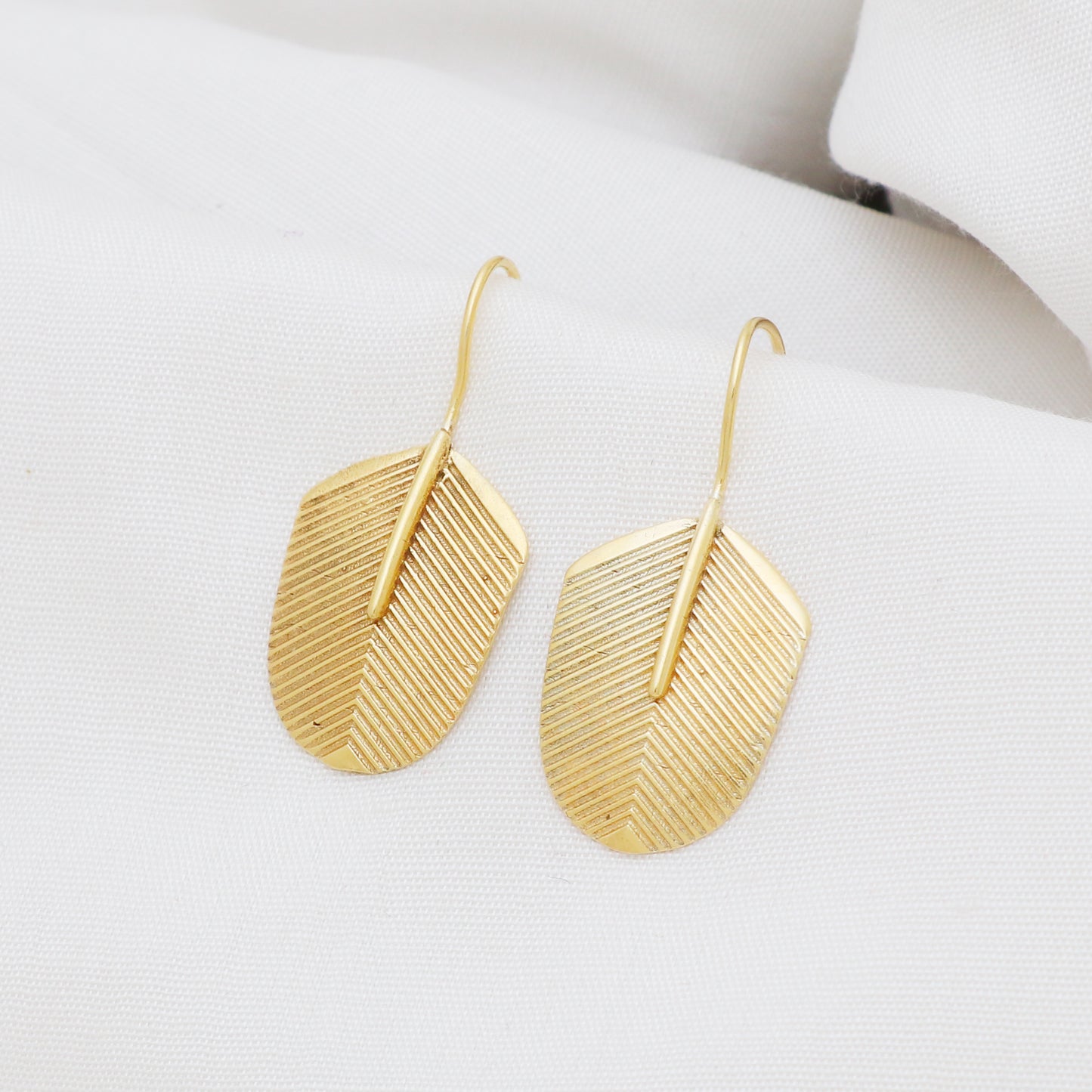 Plain earring in gold plated 925 sterling silver